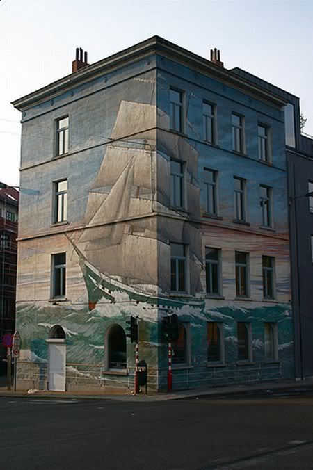 1249362277_walls_drawings_11.jpg