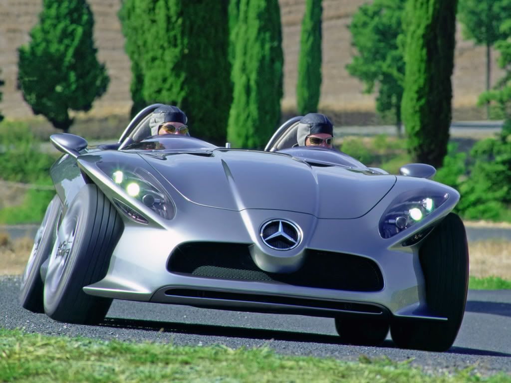 2002-Mercedes-Benz-F-400-Carving-F-.jpg