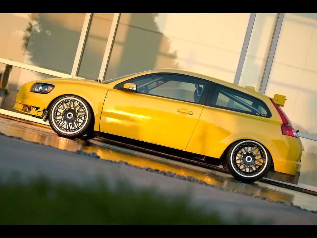 2006-Evolve-Volvo-C30-Concept-Si-1.jpg