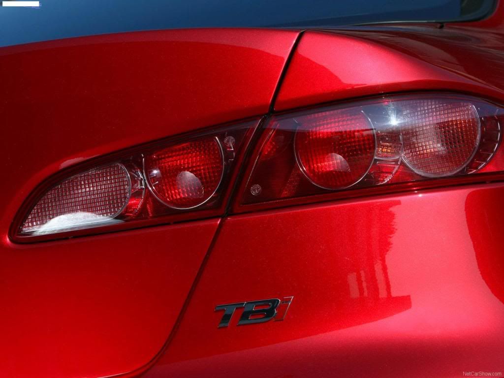 Alfa_Romeo-159_1750_TBi_2010_160-1.jpg