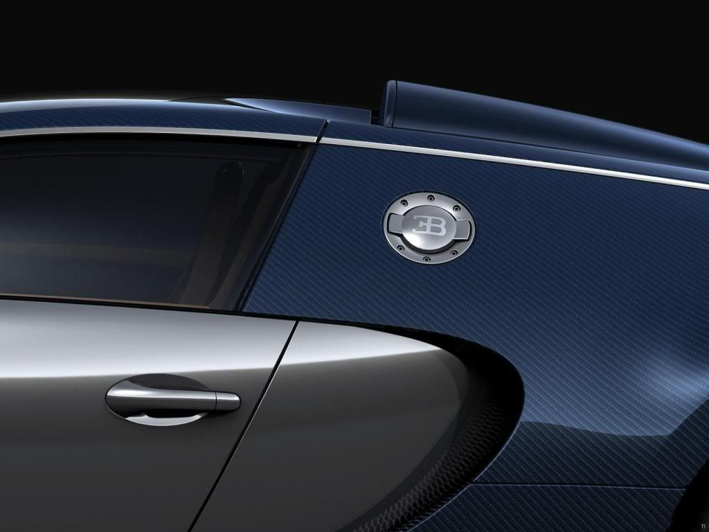 Bugatti-Veyron_Grand_Sport_Sang_Ble.jpg