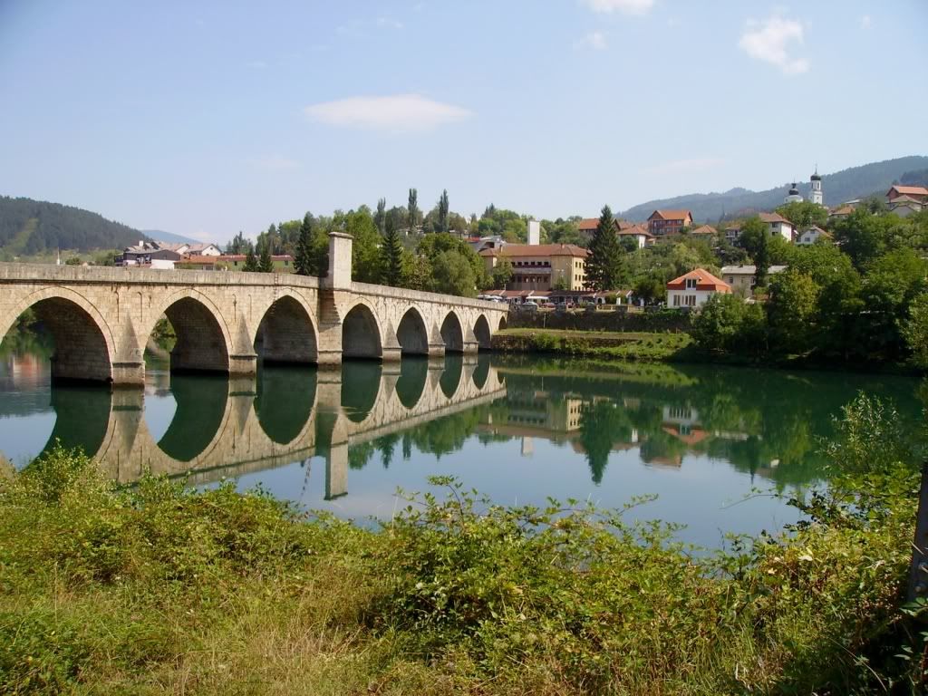 DrinaBridgeVisegrad.jpg