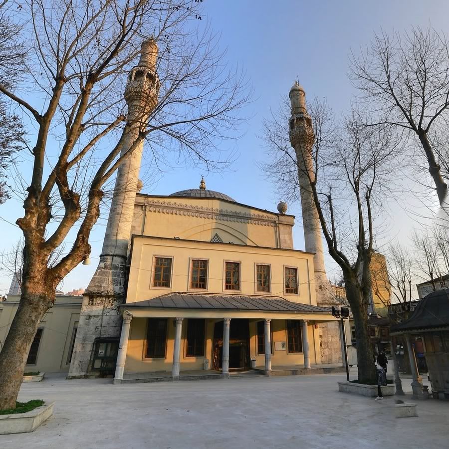 GuzelceKasimpashaMosque.jpg
