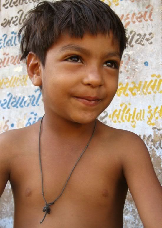 1250575882_india_children_07-1.jpg