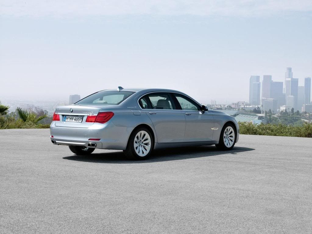 BMW-7_ActiveHybrid_2010_1600x120-15.jpg