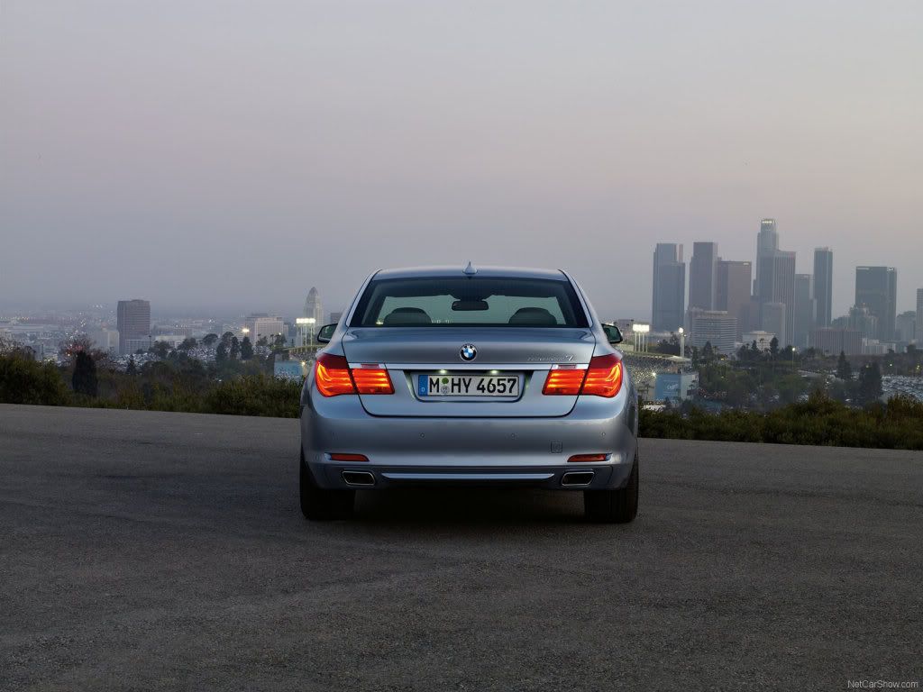 BMW-7_ActiveHybrid_2010_1600x120-8.jpg