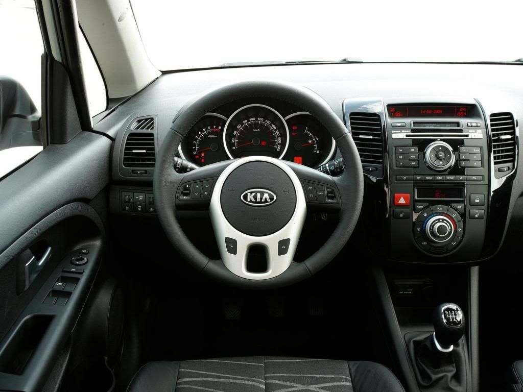 Kia-Venga_2010_1600x1200_wallpap-1.jpg
