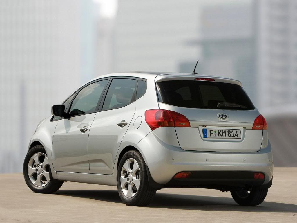 Kia-Venga_2010_1600x1200_wallpap-2.jpg