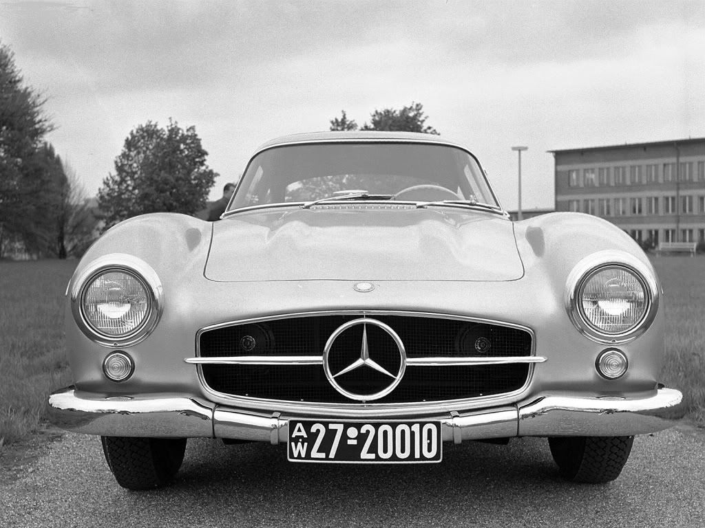 Mercedes-Benz-300_SL_Gullwing_19-3.jpg