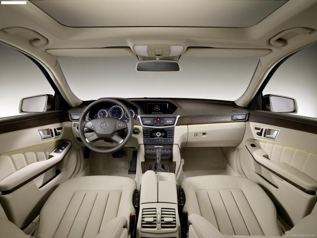 Mercedes-Benz-E-Class_Estate_201-4.jpg