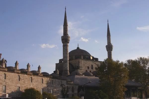 MihrimahSultanMadrasaUskudar.jpg
