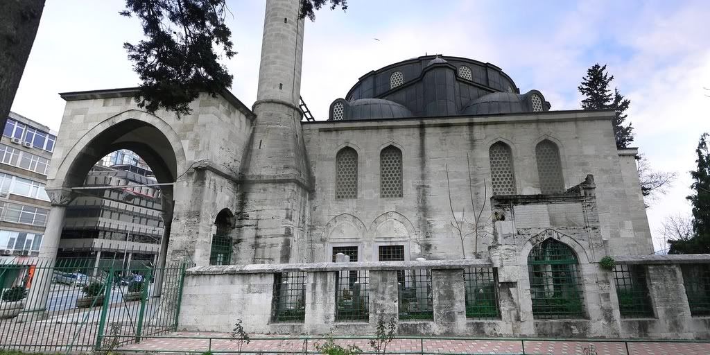 MollaCelebiMosque1.jpg