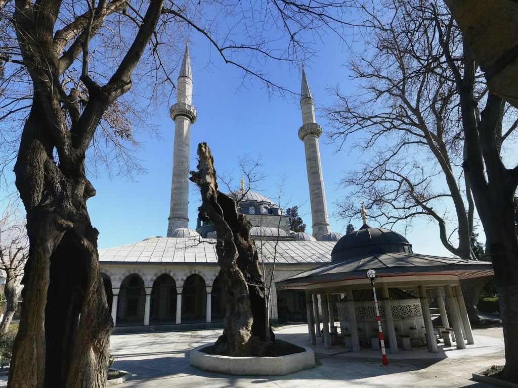 NurbanuSultanMosque1.jpg