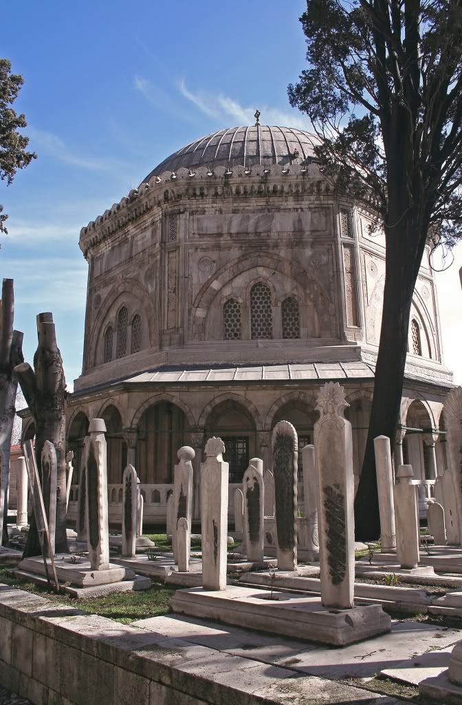 SultanSuleymanTomb1-1.jpg