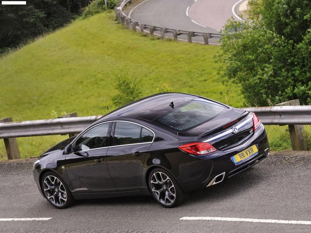 Vauxhall-Insignia_VXR_2010_1600x-6.jpg