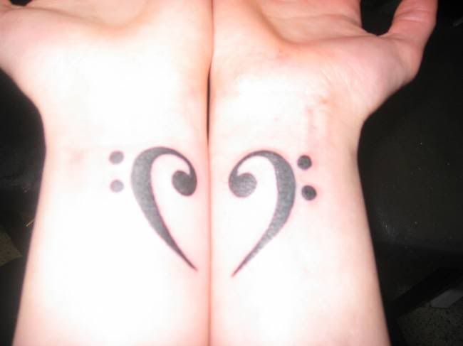 thats cute :3 here's the two-people heart tattoo i saw: Spoiler: